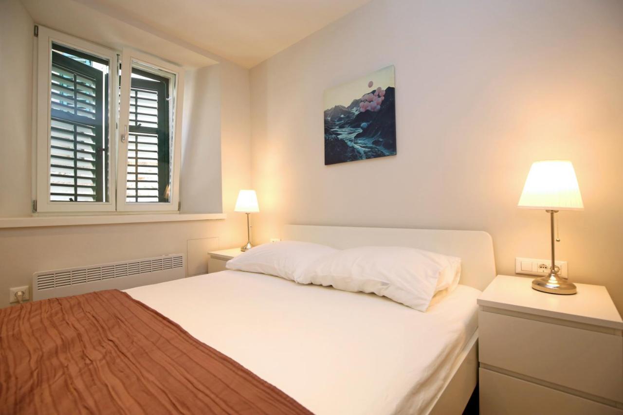 Apartment Volat Sibenik Bagian luar foto